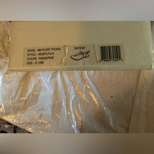 WOMENS GENTLY WORN SANDALS FOR SALE.